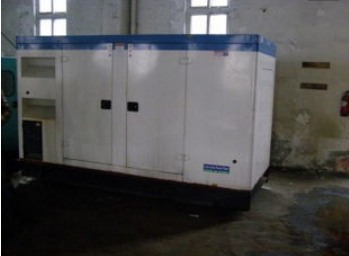 东营二手康明斯150kw大型柴油发电机组