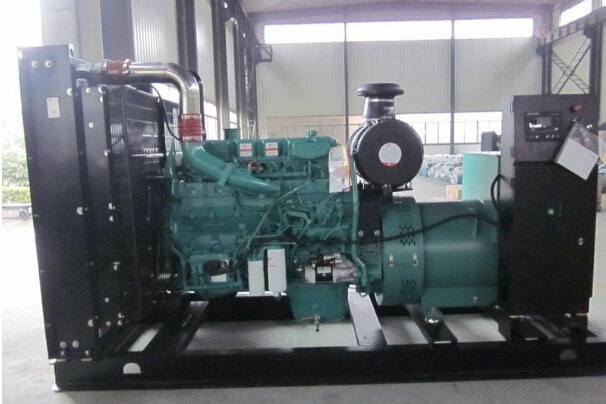 东营二手常柴300kw大型柴油发电机组